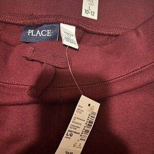 Burgundy fleece jogger - new
10/12